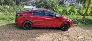 Hyundai Elantra 2011