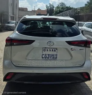 Toyota Highlander Hybrid 2025 White