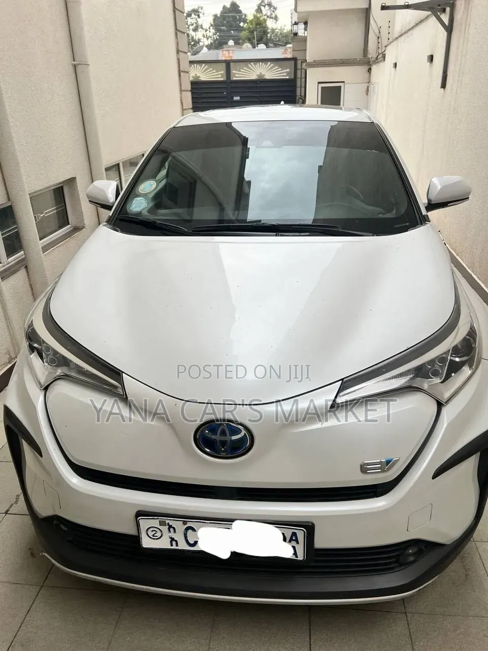 Toyota C-HR 2023 White