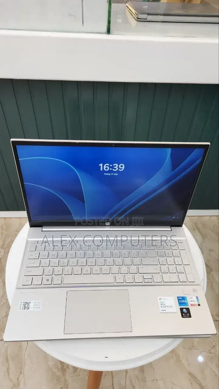 New Laptop HP Pavilion 15 16GB Intel Core i5 SSD 512GB