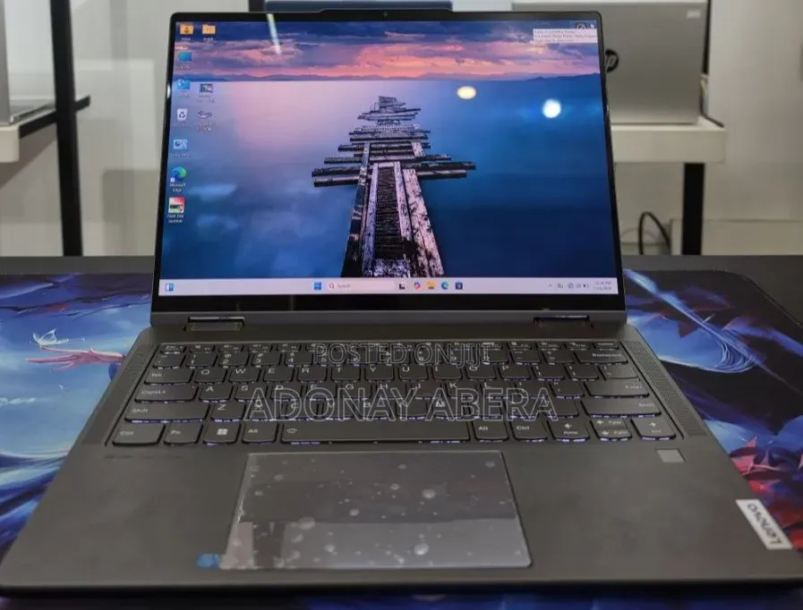 New Laptop Lenovo 16GB Intel Core Ultra 7 SSD 512GB