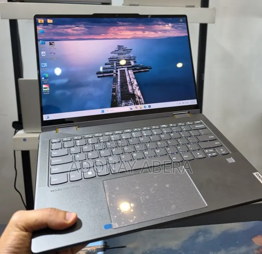 New Laptop Lenovo 16GB Intel Core Ultra 7 SSD 512GB