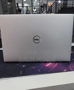 New Laptop Dell XPS 15 9500 16GB Intel Core i7 SSD 512GB