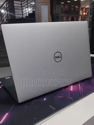 New Laptop Dell XPS 15 9500 16GB Intel Core i7 SSD 512GB