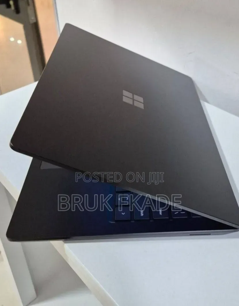 New Laptop Microsoft Surface Laptop 3 8GB Intel Core i5 SSD 256GB