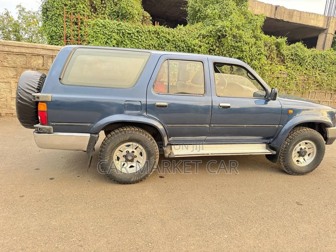 Toyota Hilux Surf 2.4DT 5dr 1992 Gray