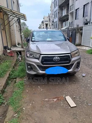 Toyota Hilux 2019 Blue
