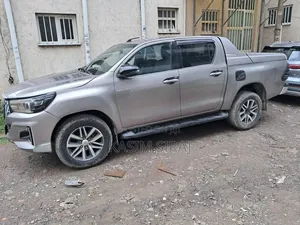Toyota Hilux 2019 Blue
