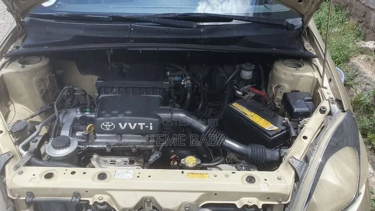 Toyota Vitz 2004