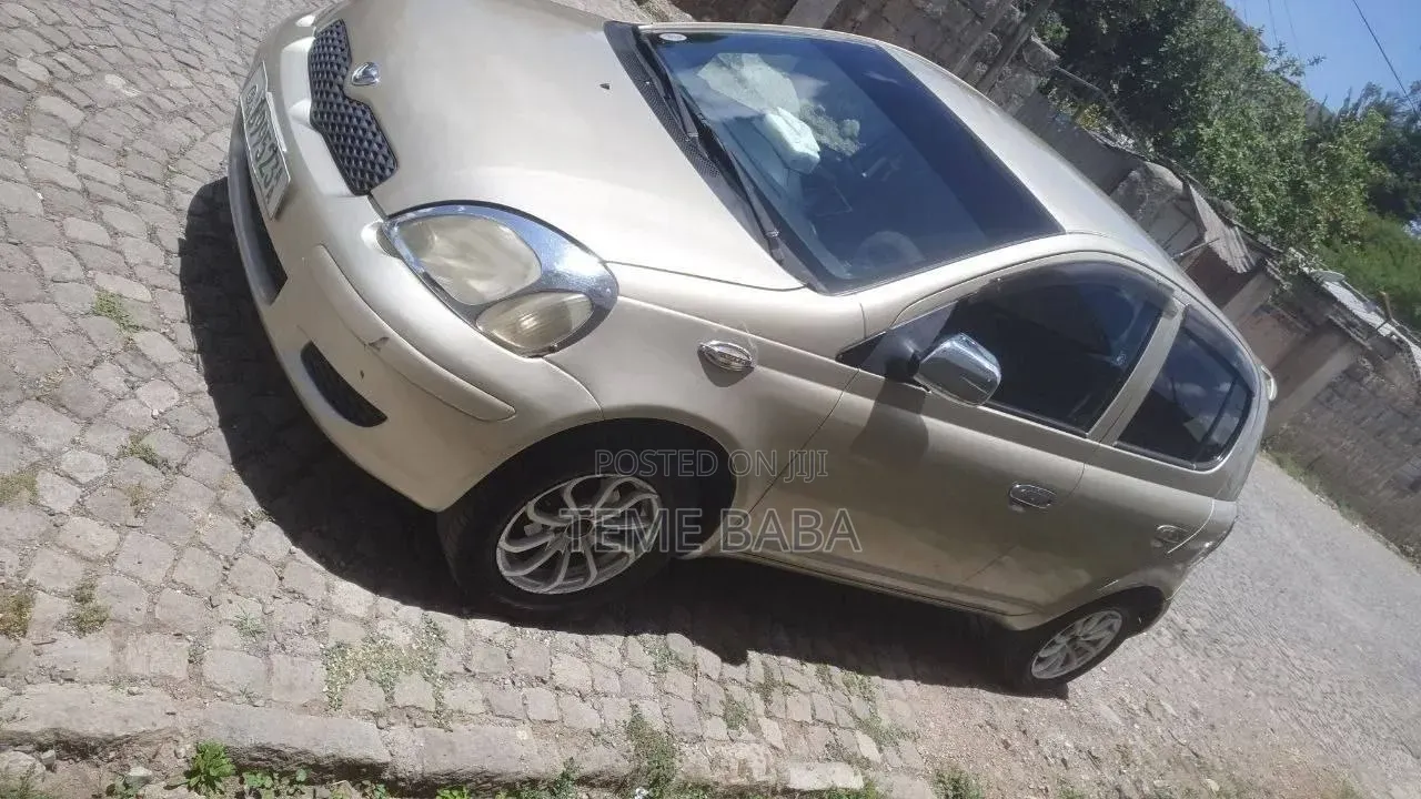 Toyota Vitz 2004