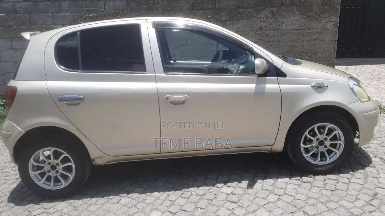 Toyota Vitz 2004