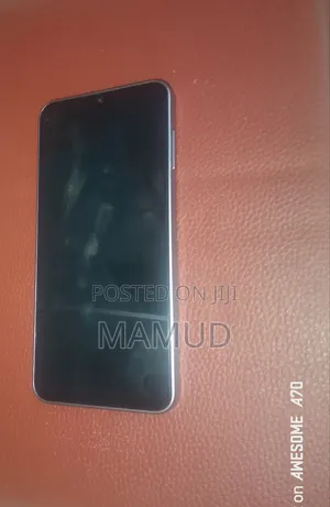 Samsung Galaxy M16 128 GB Silver