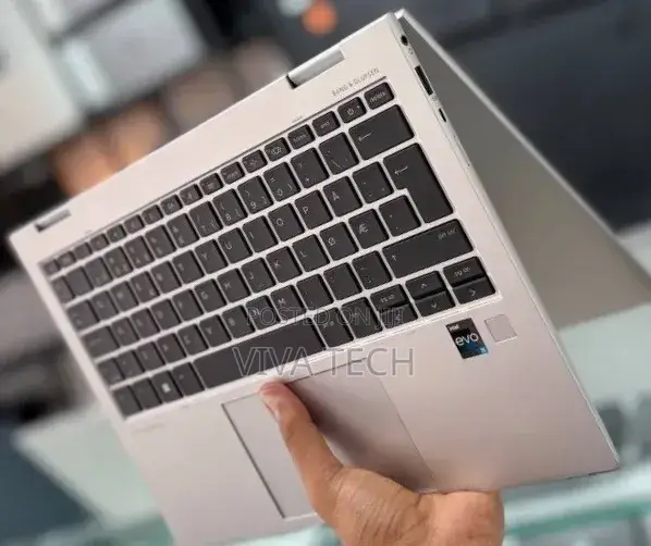 New Laptop HP EliteBook 830 G9 16GB Intel Core i5 SSD 512GB