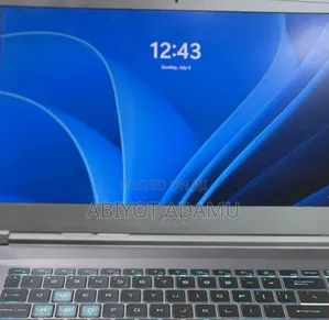 New Laptop MSI GF65 Thin 10UE 16GB Intel Core i5 SSD 512GB