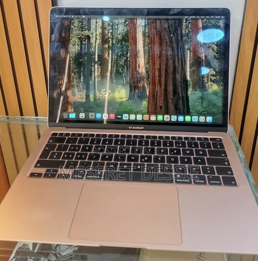 New Laptop Apple MacBook Air 2020 M1 8GB Apple M1 SSD 256GB