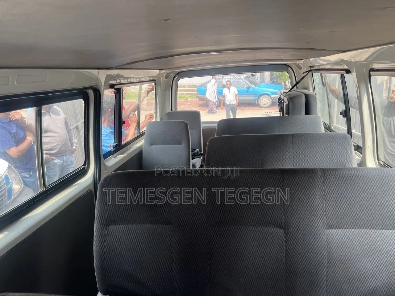 Toyota HiAce 2010 White