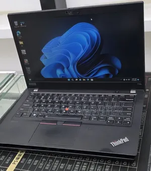 New Laptop Lenovo ThinkPad T14s G4 16GB AMD Ryzen 5 SSD 512GB