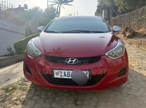 Hyundai Elantra 2012 Red