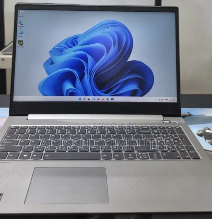 New Laptop Lenovo ThinkBook 15 16GB Intel Core i5 SSD 512GB