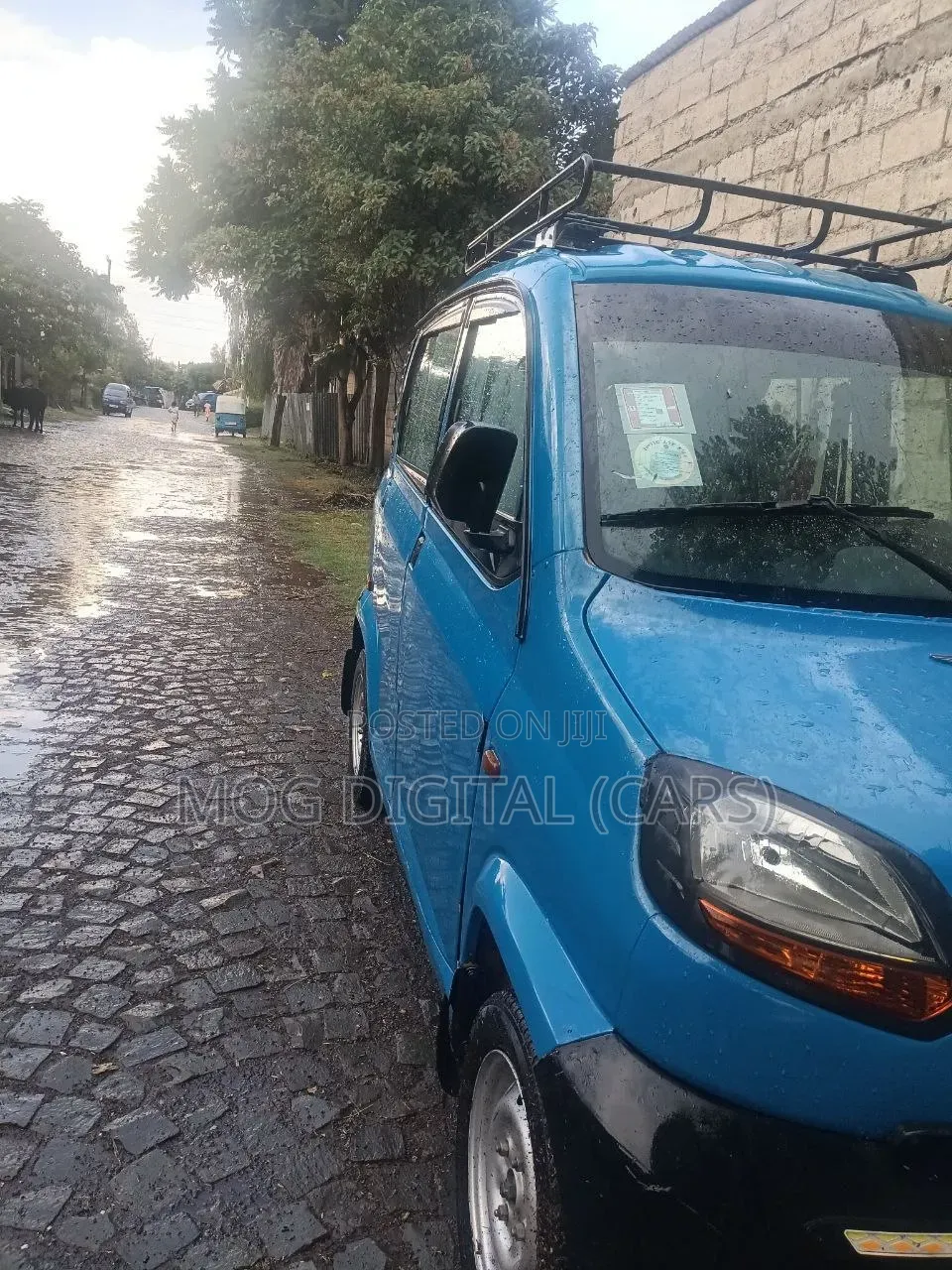 Car 2021 Blue