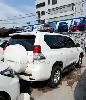 Toyota Land Cruiser Prado 2011 White