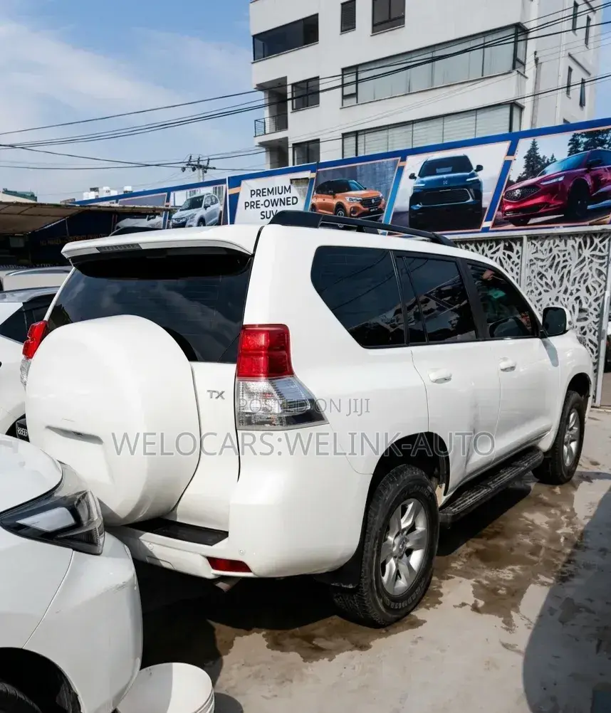 Toyota Land Cruiser Prado 2011 White