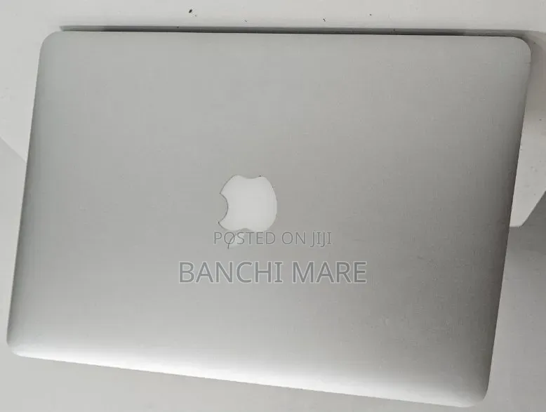 New Laptop Apple MacBook Pro 2015 8GB Intel Core i5 SSD 128GB