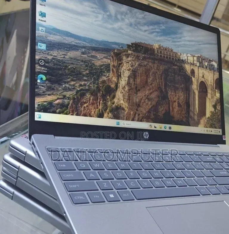 New Laptop HP Stream Notebook 16GB Intel Core i5 SSD 1T