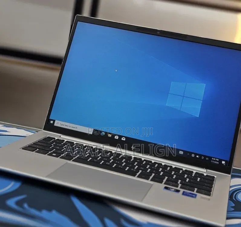 New Laptop HP EliteBook 840 G10 16GB Intel Core i7 SSD 512GB