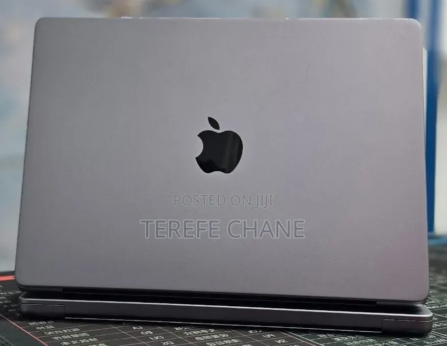 New Laptop Apple MacBook Pro 2021 M1 32GB Apple M1 Pro SSD 512GB
