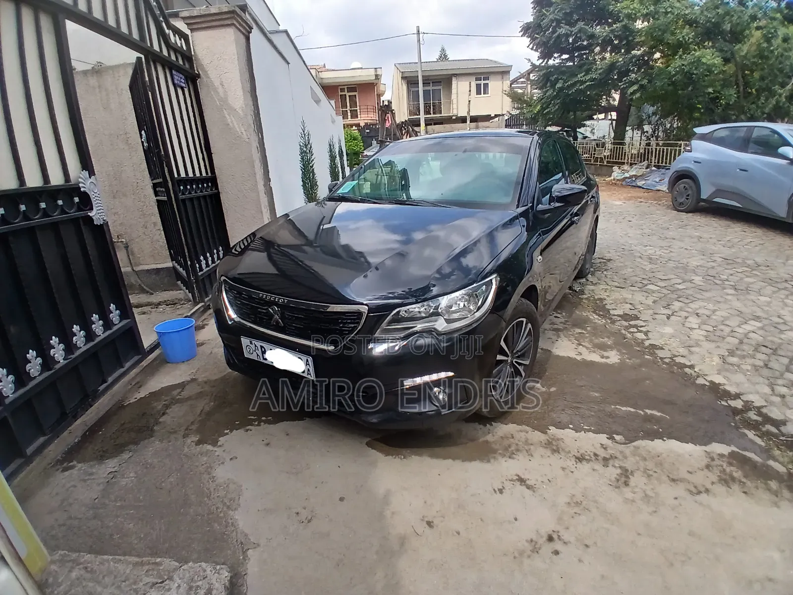 Peugeot 301 2017 Black