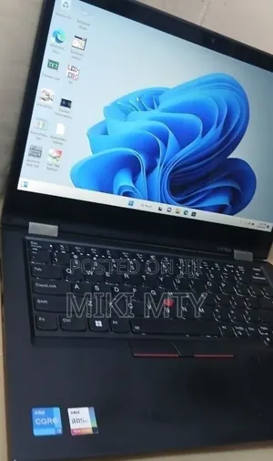 New Laptop Lenovo ThinkBook 13 16GB Intel Core Ultra 7 SSD 512GB