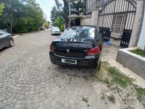 Peugeot 301 2017 Black