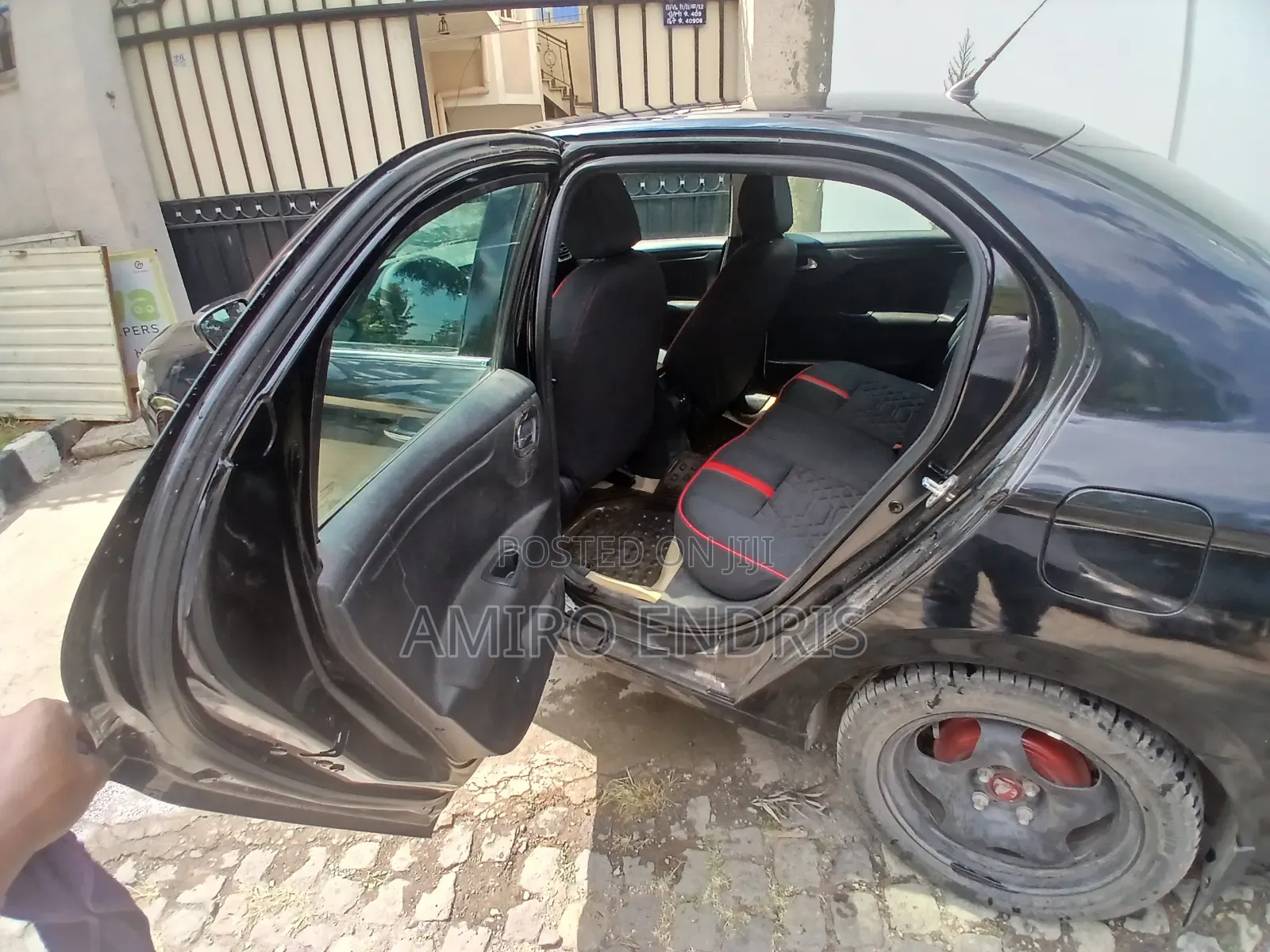Peugeot 301 2017 Black