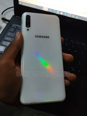 Samsung Galaxy A70 128 GB White