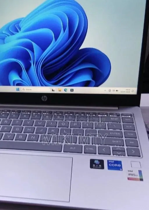 New Laptop HP EliteBook 830 G7 16GB Intel Core i5 SSD 512GB