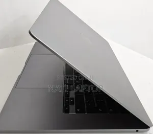 New Laptop Apple MacBook Air 2024 M3 8GB Apple M3 SSD 512GB