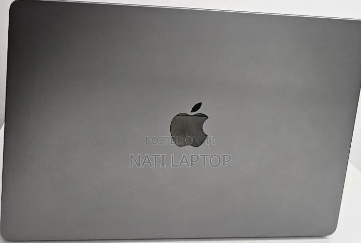 New Laptop Apple MacBook Air 2024 M3 8GB Apple M3 SSD 512GB
