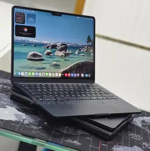 New Laptop Apple MacBook Air 2025 M4 16GB Apple M4 SSD 256GB
