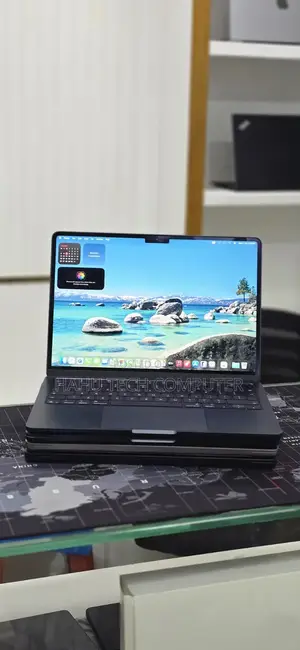 New Laptop Apple MacBook Air 2025 M4 16GB Apple M4 SSD 256GB