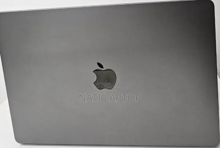 New Laptop Apple MacBook Air 2024 M3 8GB Apple M3 SSD 512GB