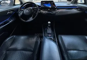 Toyota HiAce 2017 Silver