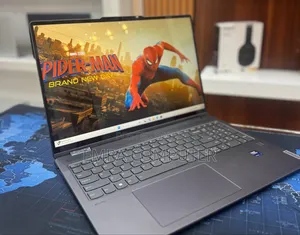 New Laptop Lenovo 16GB Intel Core Ultra 7 SSD 512GB