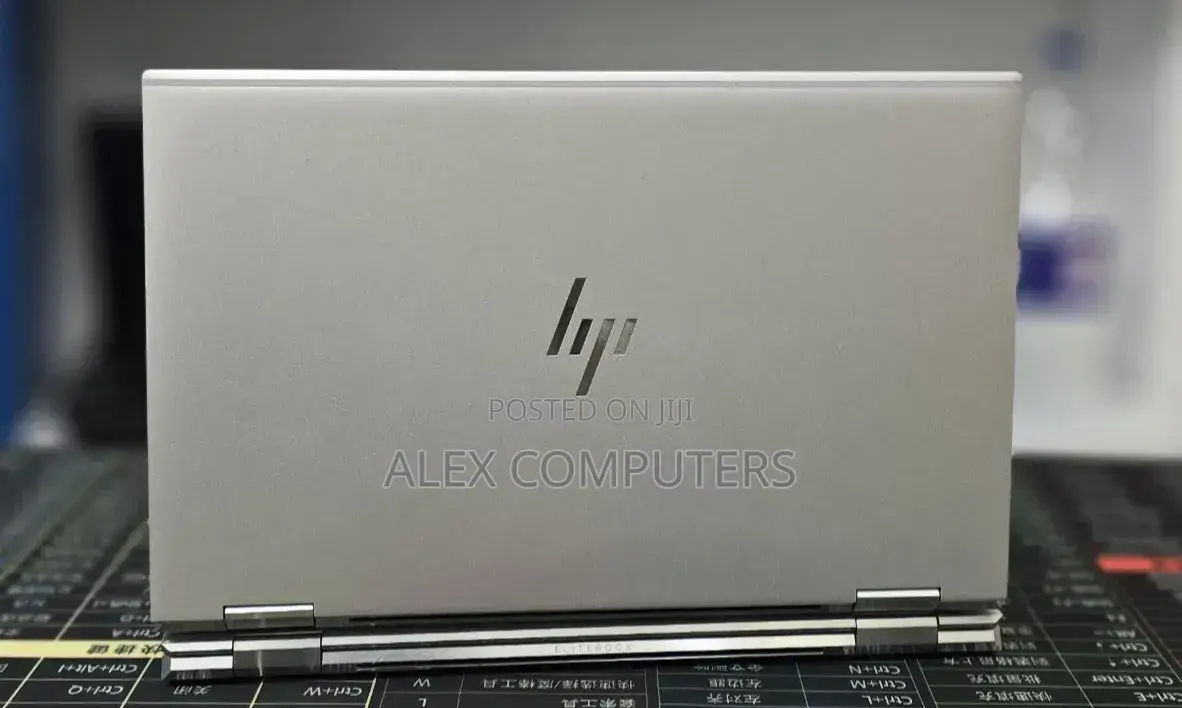 New Laptop HP EliteBook 1040 G8 16GB Intel Core i7 SSD 512GB