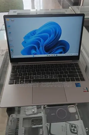 New Laptop HP Stream Notebook 16GB Intel Core i5 SSD 1T