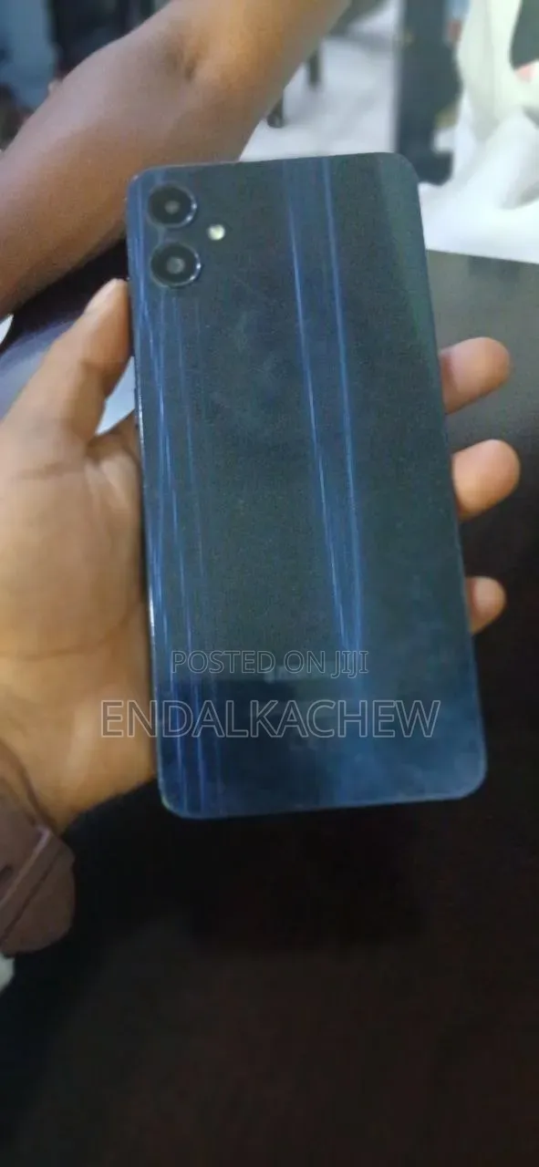 New Samsung Galaxy A05 64 GB Black