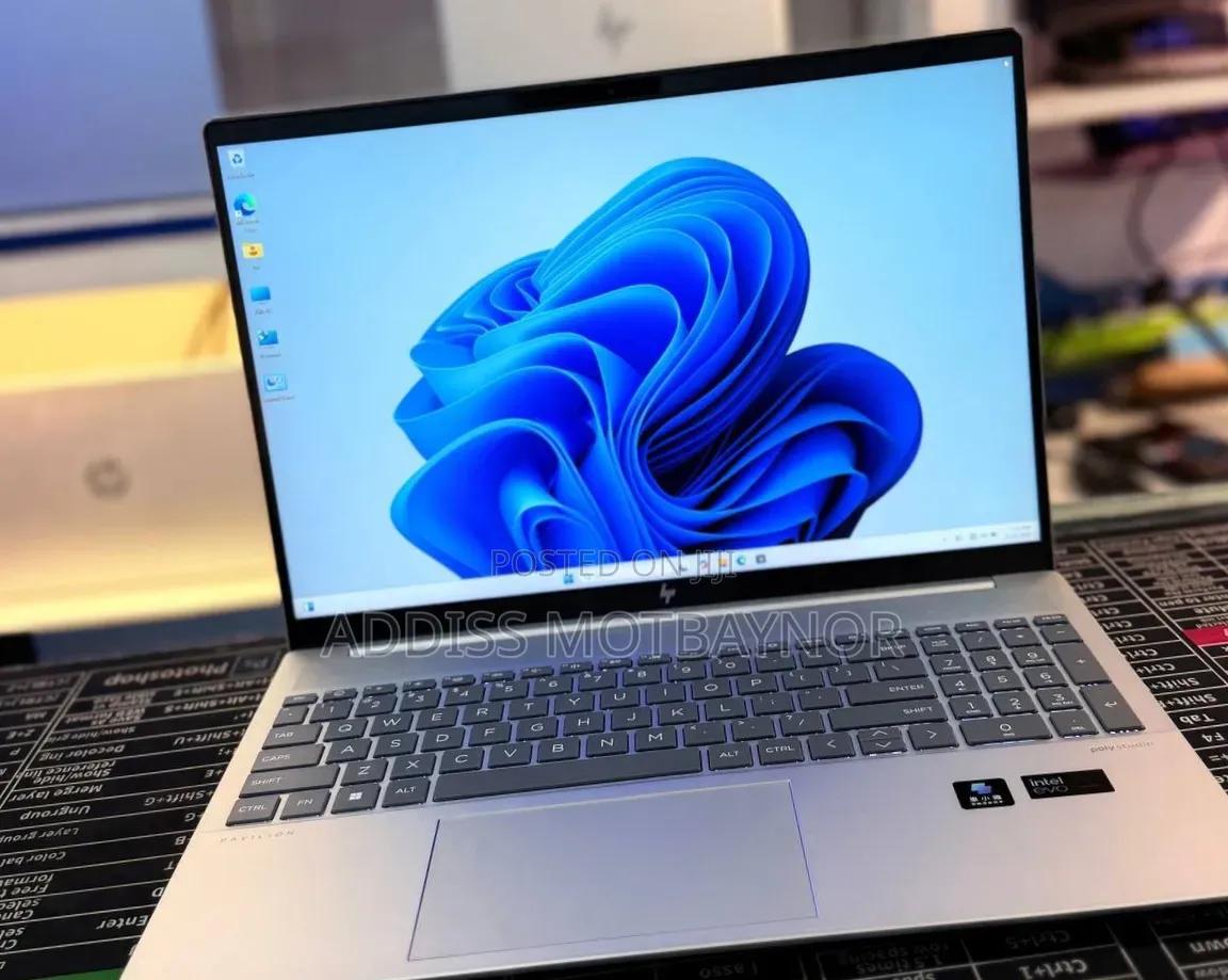 New Laptop HP Pavilion 15 32GB Intel Core Ultra 7 SSD 1T
