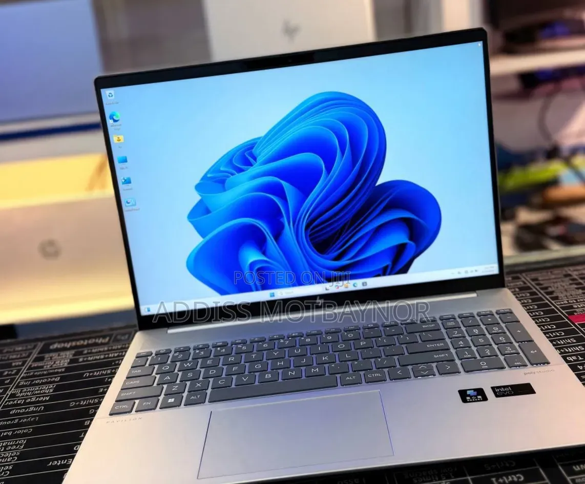 New Laptop HP Pavilion 15 32GB Intel Core Ultra 7 SSD 1T