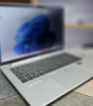 New Laptop HP EliteBook x360 1040 G9 16GB Intel Core i7 SSD 512GB