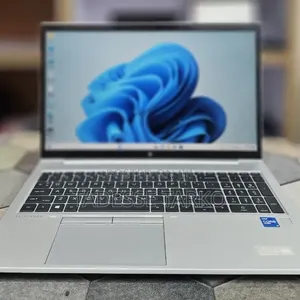 New Laptop HP EliteBook 850 G8 16GB Intel Core i5 SSD 512GB